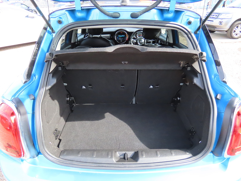 MINI Hatch 1.5 Cooper Exclusive Hatchback 5dr Petrol Manual Euro 6 (s/s) (136 ps) - U4896