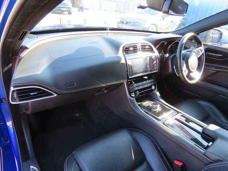 Jaguar XE 2.0i R-Sport Saloon 4dr Petrol Auto Euro 6 (s/s) (200 ps) - U4917