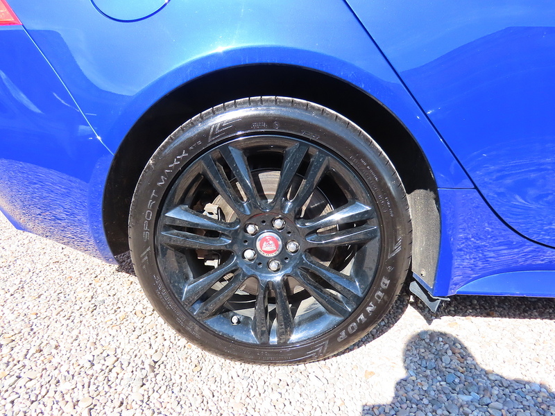 Jaguar XE 2.0i R-Sport Saloon 4dr Petrol Auto Euro 6 (s/s) (200 ps) - U4917