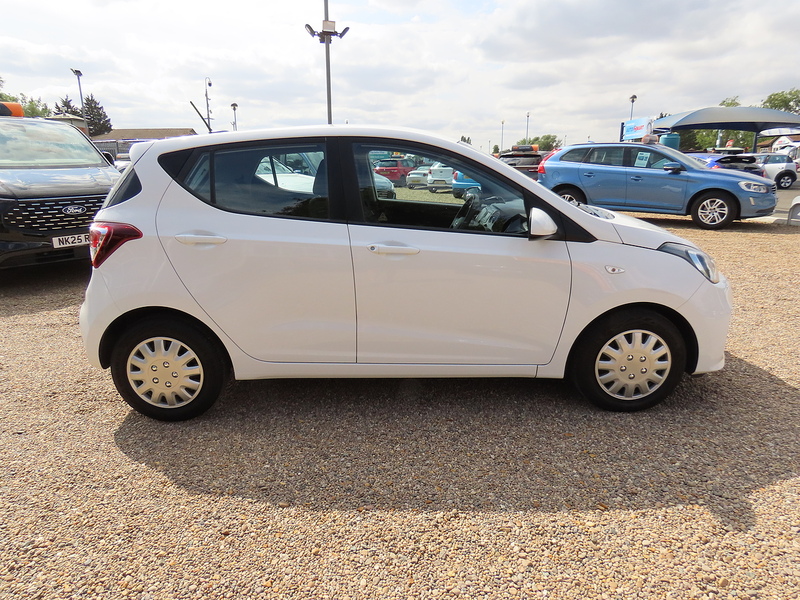 Hyundai i10 1.0 SE Hatchback 5dr Petrol Manual Euro 6 (66 ps) - U4926