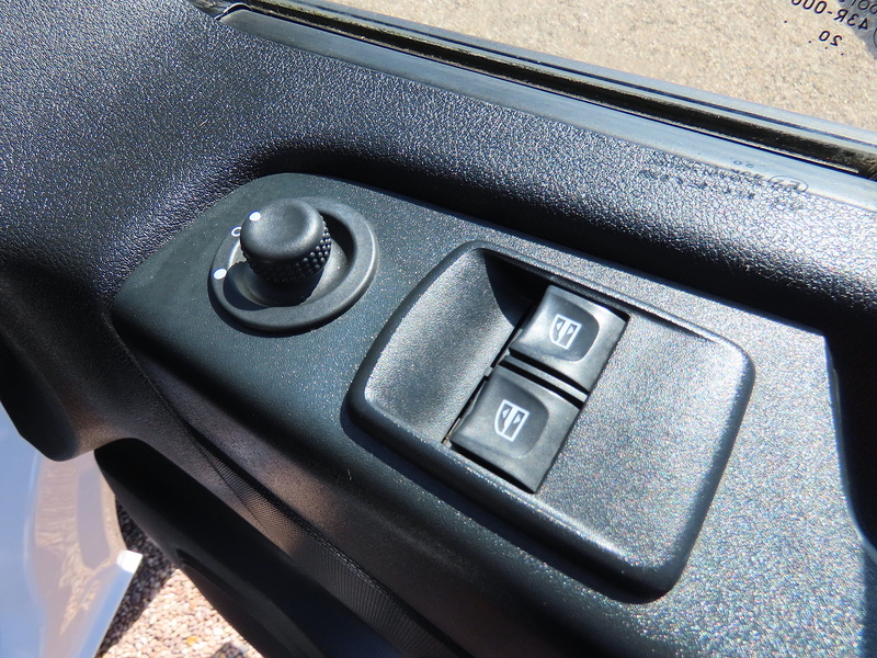 Nissan NV300 2.0 dCi 28 Acenta Panel Van 4dr Diesel Manual L1 H1 Euro 6 (120 ps) - U4930