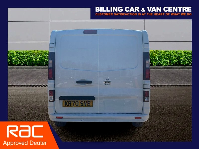 Nissan NV300 2.0 dCi 28 Acenta Panel Van 4dr Diesel Manual L1 H1 Euro 6 (120 ps) - U4930