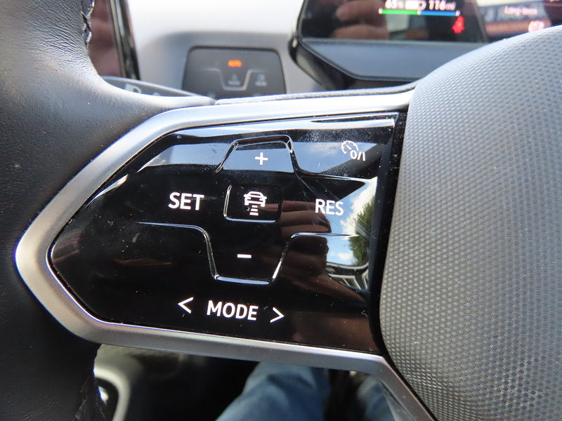 Volkswagen ID.3 Pure Performance 45kWh Life Hatchback 5dr Electric Auto (150 ps) - U4940