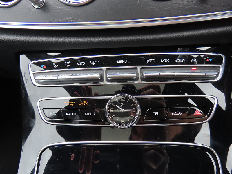 Mercedes-Benz E Class 2.0 E220d AMG Line (Premium) Estate 5dr Diesel G-Tronic+ 4MATIC Euro 6 (s/s) (194 ps) - U4941