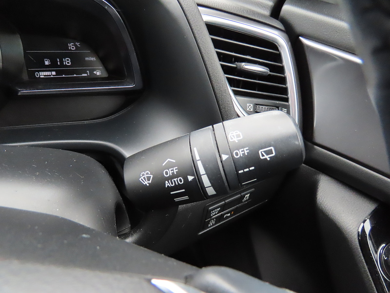 Mazda Mazda3 2.0 SKYACTIV-G Sport Nav Hatchback 5dr Petrol Manual Euro 6 (s/s) (121 ps) - U4942