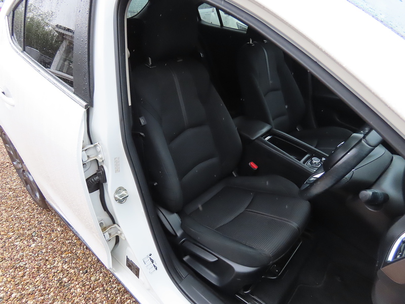 Mazda Mazda3 2.0 SKYACTIV-G Sport Nav Hatchback 5dr Petrol Manual Euro 6 (s/s) (121 ps) - U4942