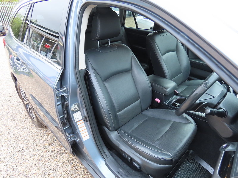 Subaru Outback 2.5i SE Premium Estate 5dr Petrol Lineartronic 4WD Euro 6 (s/s) (175 ps) - U4943