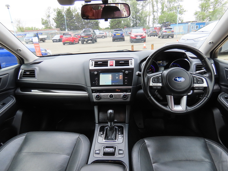 Subaru Outback 2.5i SE Premium Estate 5dr Petrol Lineartronic 4WD Euro 6 (s/s) (175 ps) - U4943