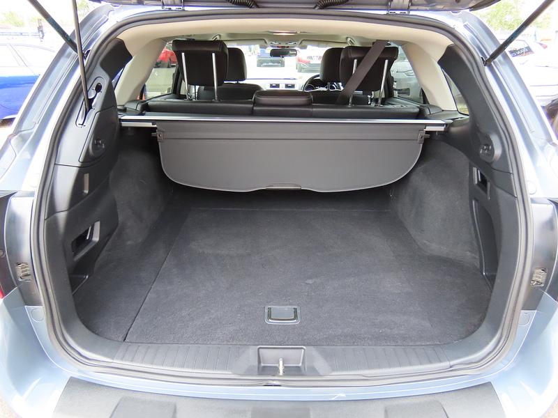 Subaru Outback 2.5i SE Premium Estate 5dr Petrol Lineartronic 4WD Euro 6 (s/s) (175 ps) - U4943