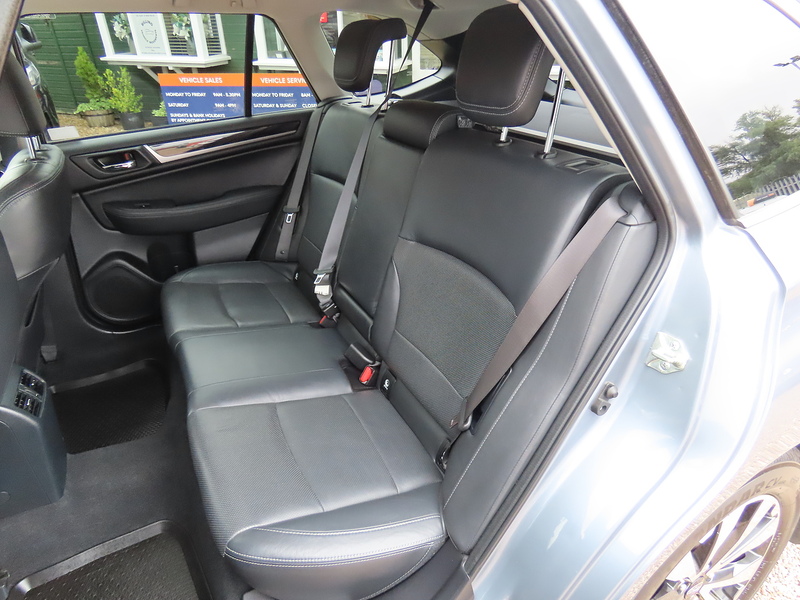 Subaru Outback 2.5i SE Premium Estate 5dr Petrol Lineartronic 4WD Euro 6 (s/s) (175 ps) - U4943