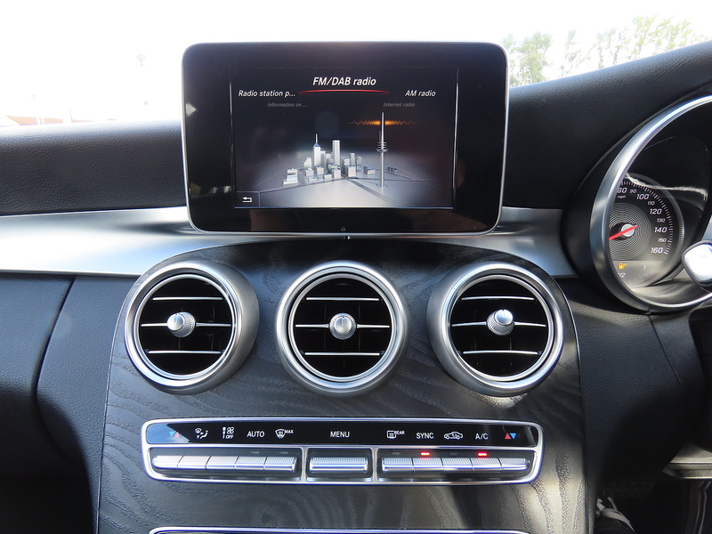 Mercedes-Benz C Class 2.1 C220d AMG Line Saloon 4dr Diesel G-Tronic+ Euro 6 (s/s) (170 ps) - U4945