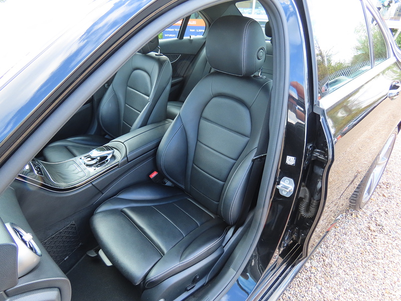 Mercedes-Benz C Class 2.1 C220d AMG Line Saloon 4dr Diesel G-Tronic+ Euro 6 (s/s) (170 ps) - U4945