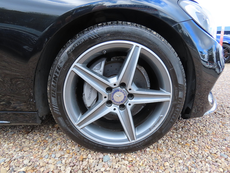 Mercedes-Benz C Class 2.1 C220d AMG Line Saloon 4dr Diesel G-Tronic+ Euro 6 (s/s) (170 ps) - U4945