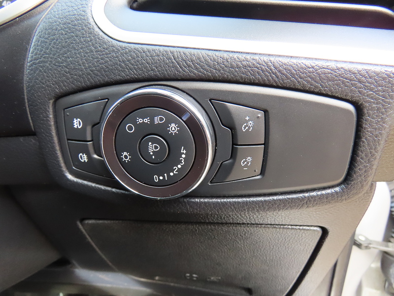 Ford S-Max 2.0 TDCi Titanium MPV 5dr Diesel Manual Euro 6 (s/s) (150 ps) - U4958