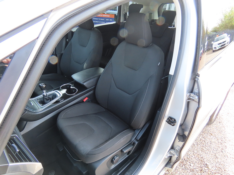 Ford S-Max 2.0 TDCi Titanium MPV 5dr Diesel Manual Euro 6 (s/s) (150 ps) - U4958
