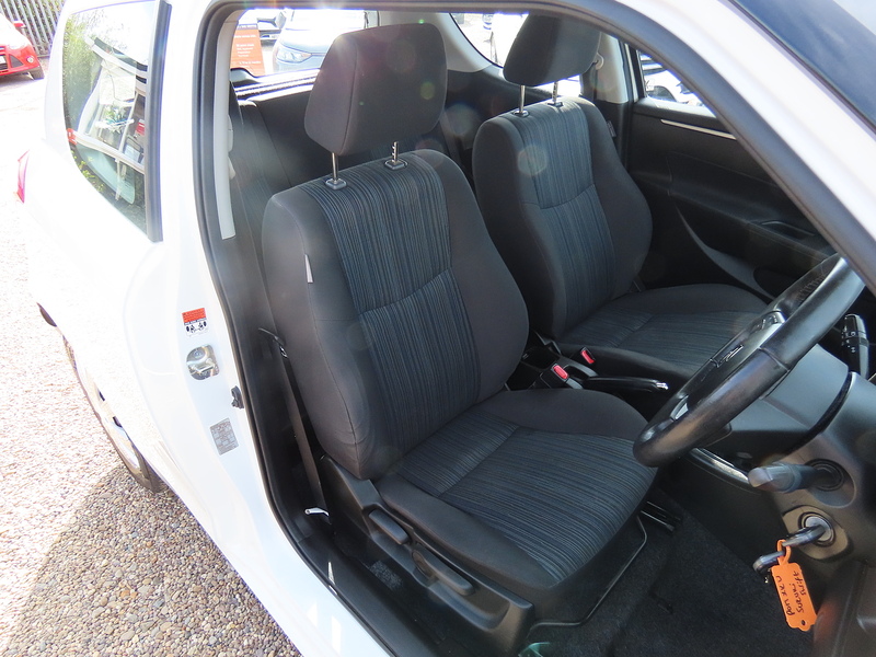 Suzuki Swift 1.2 SZ2 Hatchback 3dr Petrol Manual Euro 6 (94 ps) - U4959