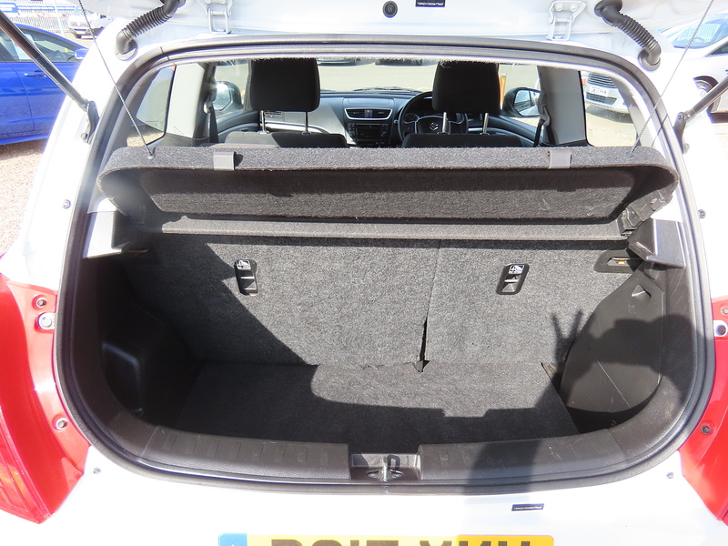 Suzuki Swift 1.2 SZ2 Hatchback 3dr Petrol Manual Euro 6 (94 ps) - U4959