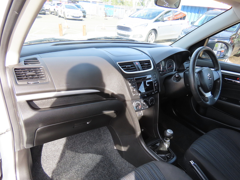 Suzuki Swift 1.2 SZ2 Hatchback 3dr Petrol Manual Euro 6 (94 ps) - U4959