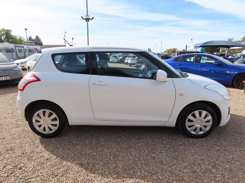 Suzuki Swift 1.2 SZ2 Hatchback 3dr Petrol Manual Euro 6 (94 ps) - U4959