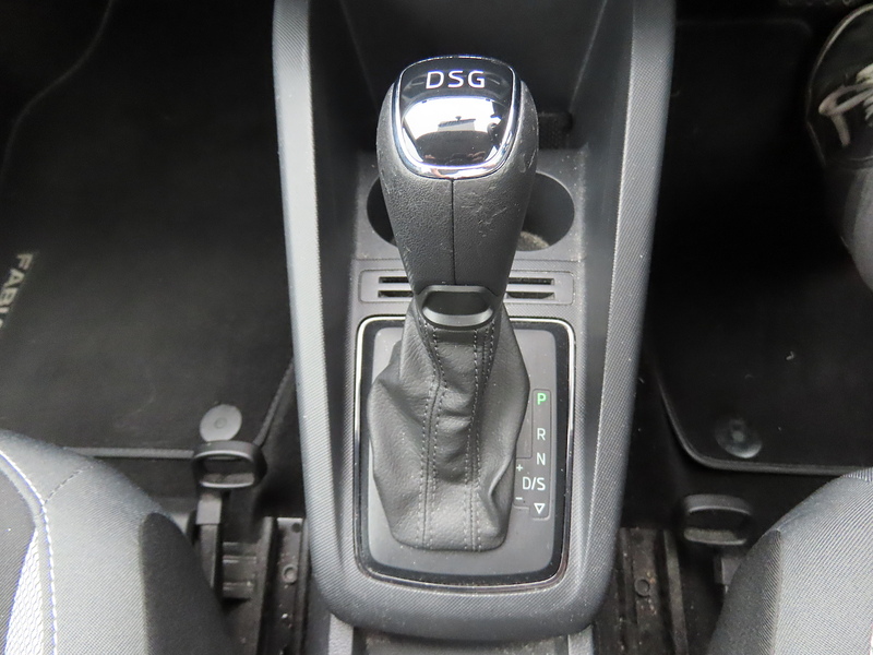 Skoda Fabia 1.0 TSI SE Hatchback 5dr Petrol DSG Euro 6 (s/s) (110 ps) - U4961