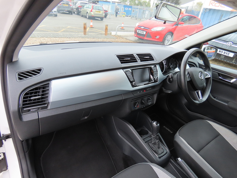 Skoda Fabia 1.0 TSI SE Hatchback 5dr Petrol DSG Euro 6 (s/s) (110 ps) - U4961