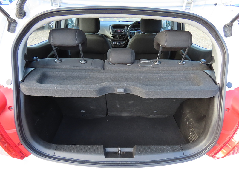 Vauxhall Viva 1.0i SE Hatchback 5dr Petrol Manual Euro 6 (a/c) (75 ps) - U4966