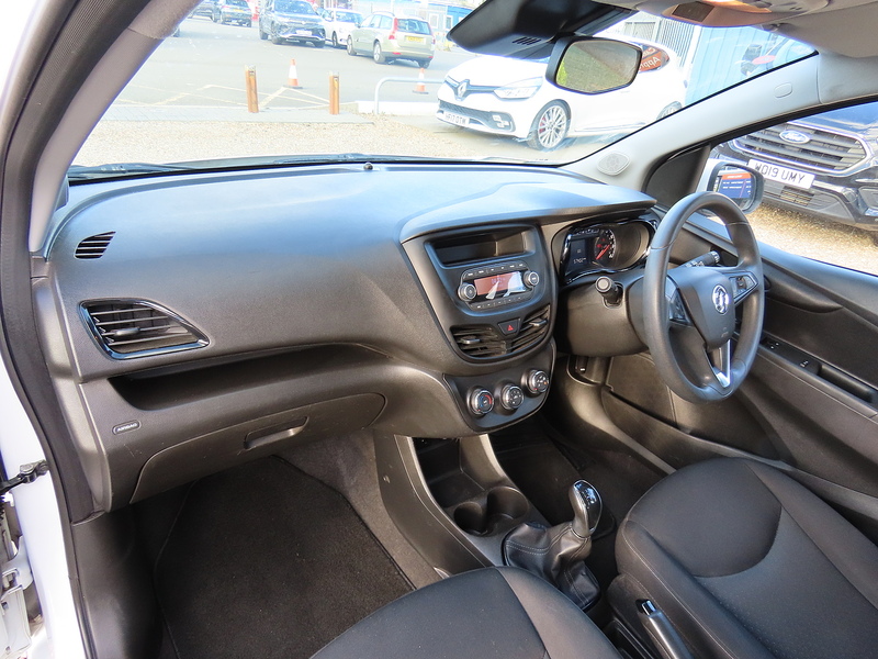 Vauxhall Viva 1.0i SE Hatchback 5dr Petrol Manual Euro 6 (a/c) (75 ps) - U4966