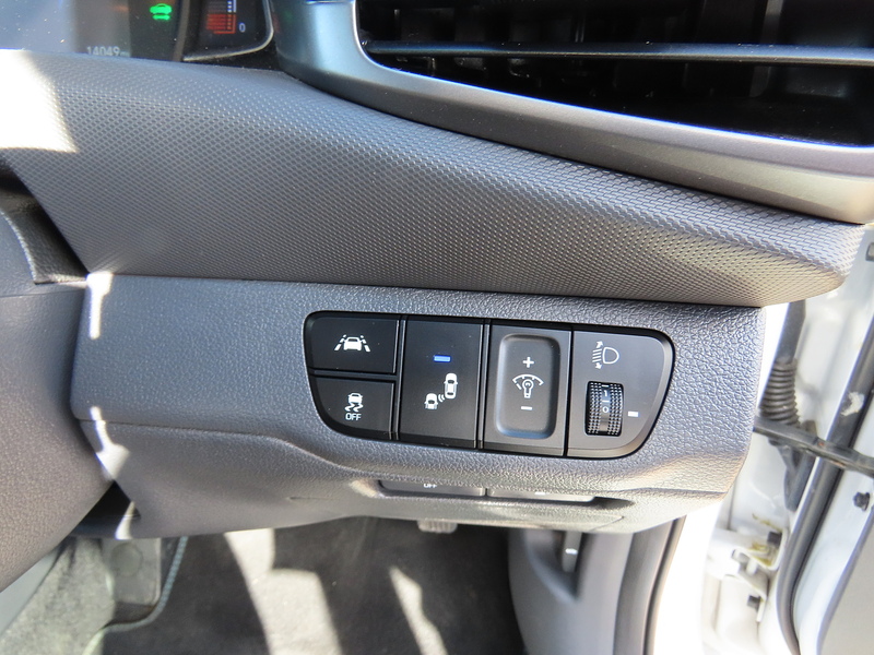 Hyundai IONIQ 38.3kWh Premium SE Hatchback 5dr Electric Auto (136 ps) - U4970