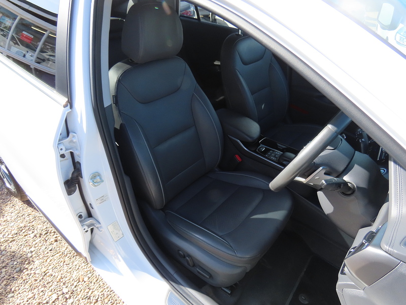 Hyundai IONIQ 38.3kWh Premium SE Hatchback 5dr Electric Auto (136 ps) - U4970