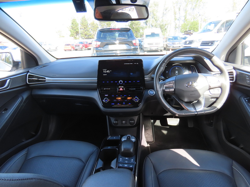 Hyundai IONIQ 38.3kWh Premium SE Hatchback 5dr Electric Auto (136 ps) - U4970