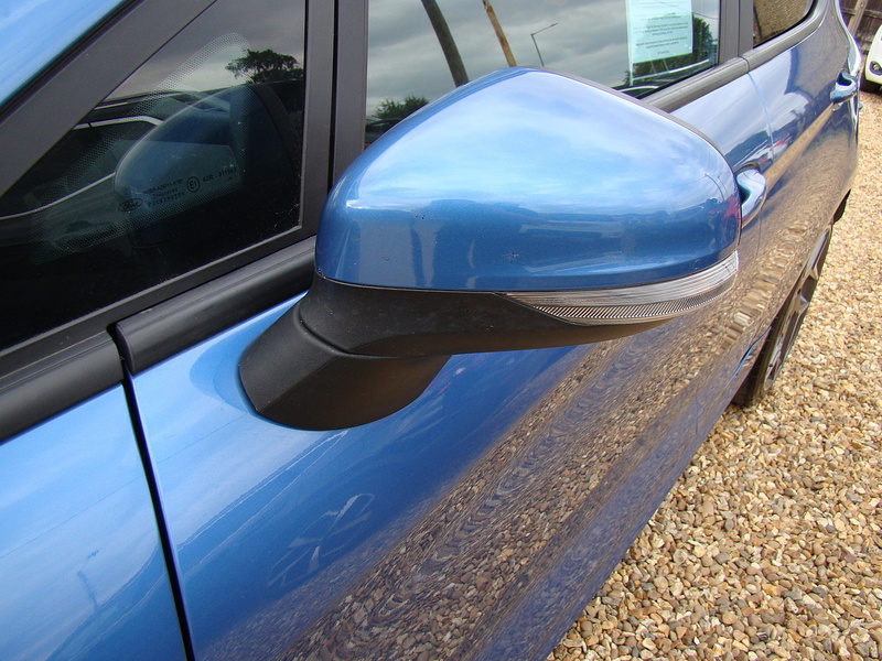 Ford 1.5T EcoBoost ST-2 Hatchback 5dr Petrol Manual Euro 6 (s/s) (200 ps)