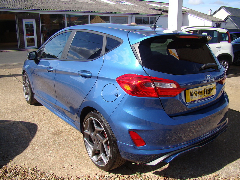 Ford 1.5T EcoBoost ST-2 Hatchback 5dr Petrol Manual Euro 6 (s/s) (200 ps)