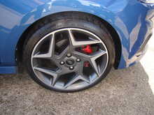 Ford Fiesta T EcoBoost ST-2 