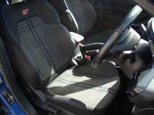 Ford Fiesta T EcoBoost ST-2 