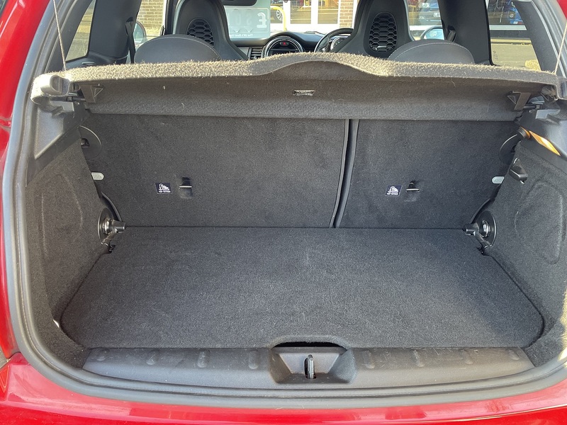 MINI 1.5 Cooper Hatchback 3dr Petrol Manual Euro 6 (s/s) (136 ps)