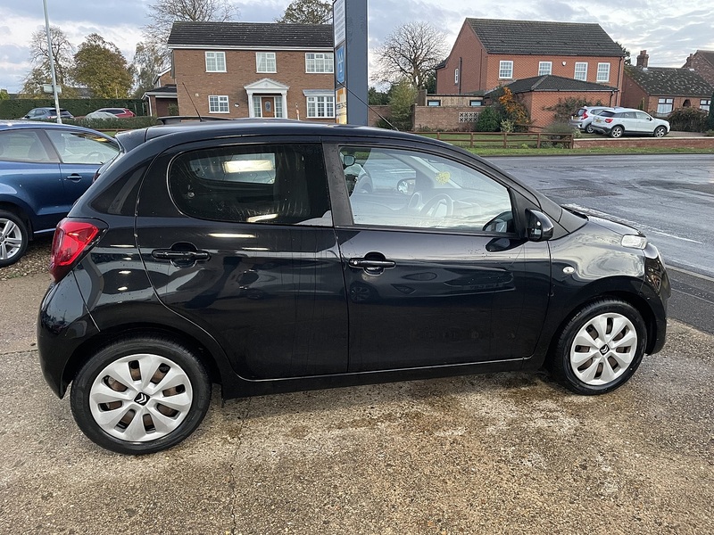 Citroen 1.2 PureTech Feel Hatchback 5dr Petrol Manual Euro 6 (82 ps)