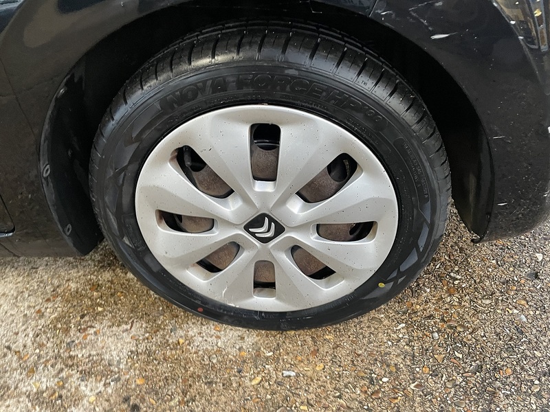 Citroen 1.2 PureTech Feel Hatchback 5dr Petrol Manual Euro 6 (82 ps)