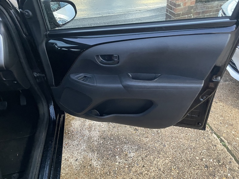 Citroen 1.2 PureTech Feel Hatchback 5dr Petrol Manual Euro 6 (82 ps)