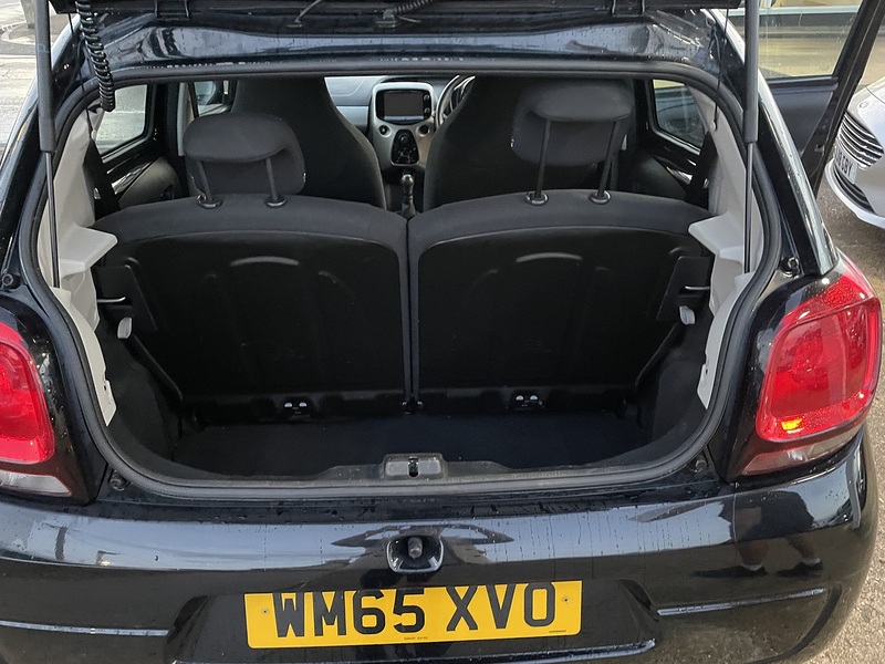 Citroen 1.2 PureTech Feel Hatchback 5dr Petrol Manual Euro 6 (82 ps)