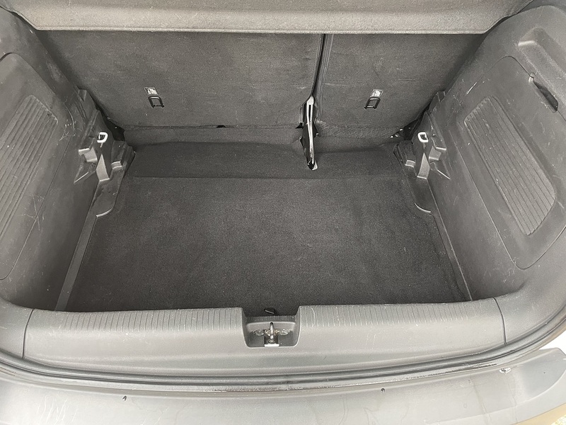 Vauxhall 1.2 Turbo GPF Tech Line Nav SUV 5dr Petrol Manual Euro 6 (s/s) (130 ps)