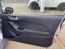 Ford Fiesta Ti-VCT Zetec 