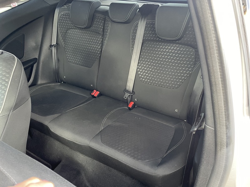 Ford 1.1 Ti-VCT Zetec Hatchback 3dr Petrol Manual Euro 6 (s/s) (85 ps)