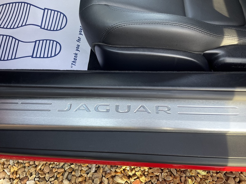 Jaguar 3.0 V6 Coupe 2dr Petrol Auto Euro 6 (s/s) (340 ps)