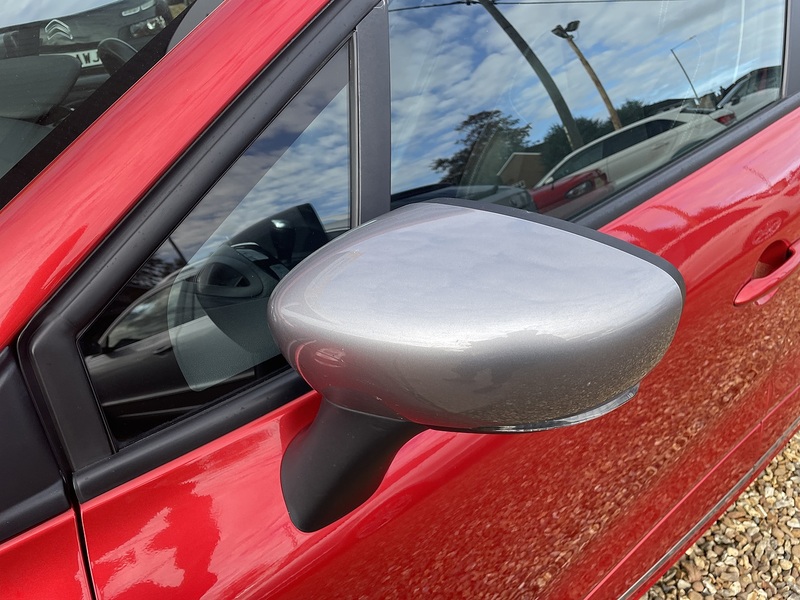 Renault 0.9 TCe GT Line Hatchback 5dr Petrol Manual Euro 6 (s/s) (90 ps)