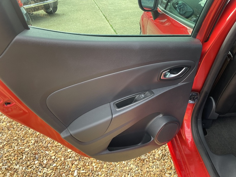 Renault 0.9 TCe GT Line Hatchback 5dr Petrol Manual Euro 6 (s/s) (90 ps)