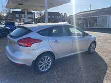 Ford Focus T EcoBoost Titanium 