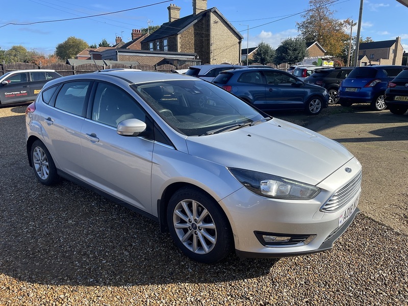 Ford 1.0T EcoBoost Titanium Hatchback 5dr Petrol Manual Euro 6 (s/s) (125 ps)