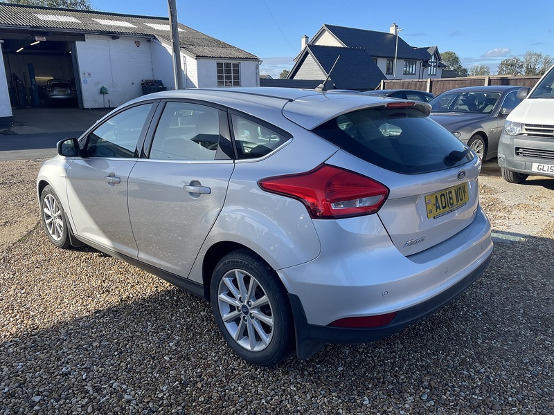 Ford 1.0T EcoBoost Titanium Hatchback 5dr Petrol Manual Euro 6 (s/s) (125 ps)