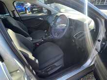 Ford Focus T EcoBoost Titanium 