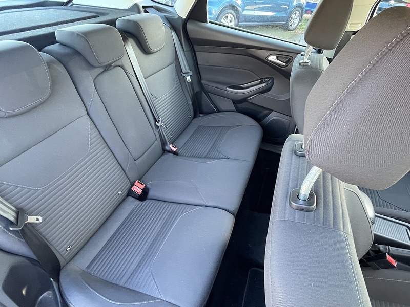 Ford 1.0T EcoBoost Titanium Hatchback 5dr Petrol Manual Euro 6 (s/s) (125 ps)